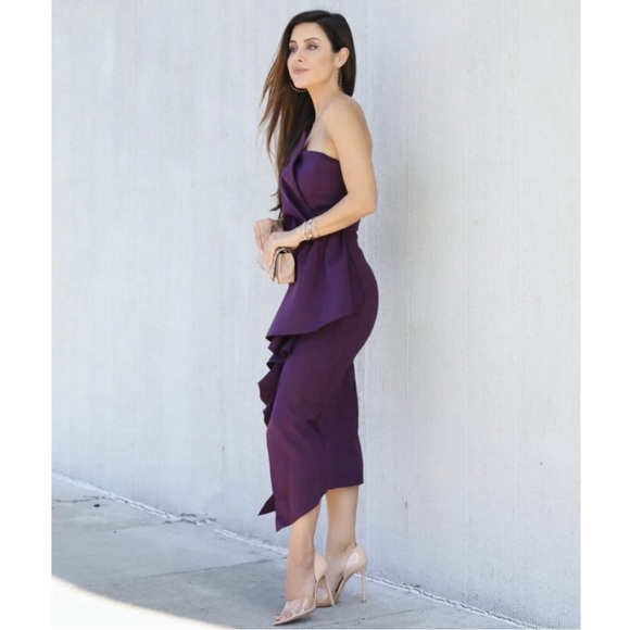 NEW Elliatt Reception Cascade Ruffle Strapless Dress in Purple, Size L $170 - Picture 3 of 15